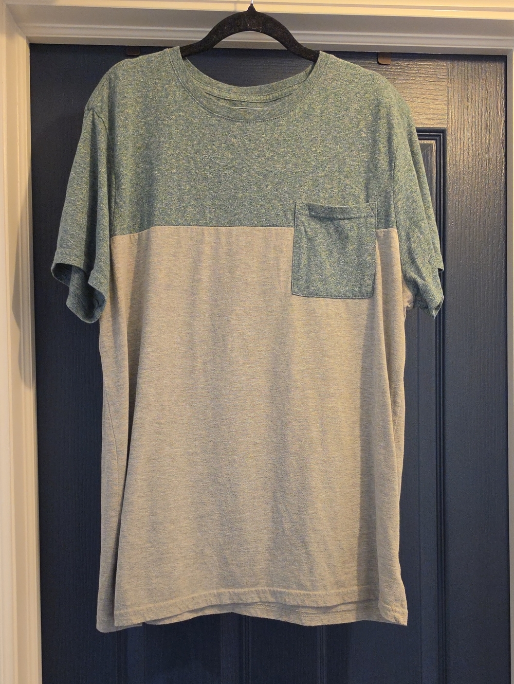 Goodfellow & Co Men's Large Two-Tone Heather Pocket Tee - Green & Light Gray